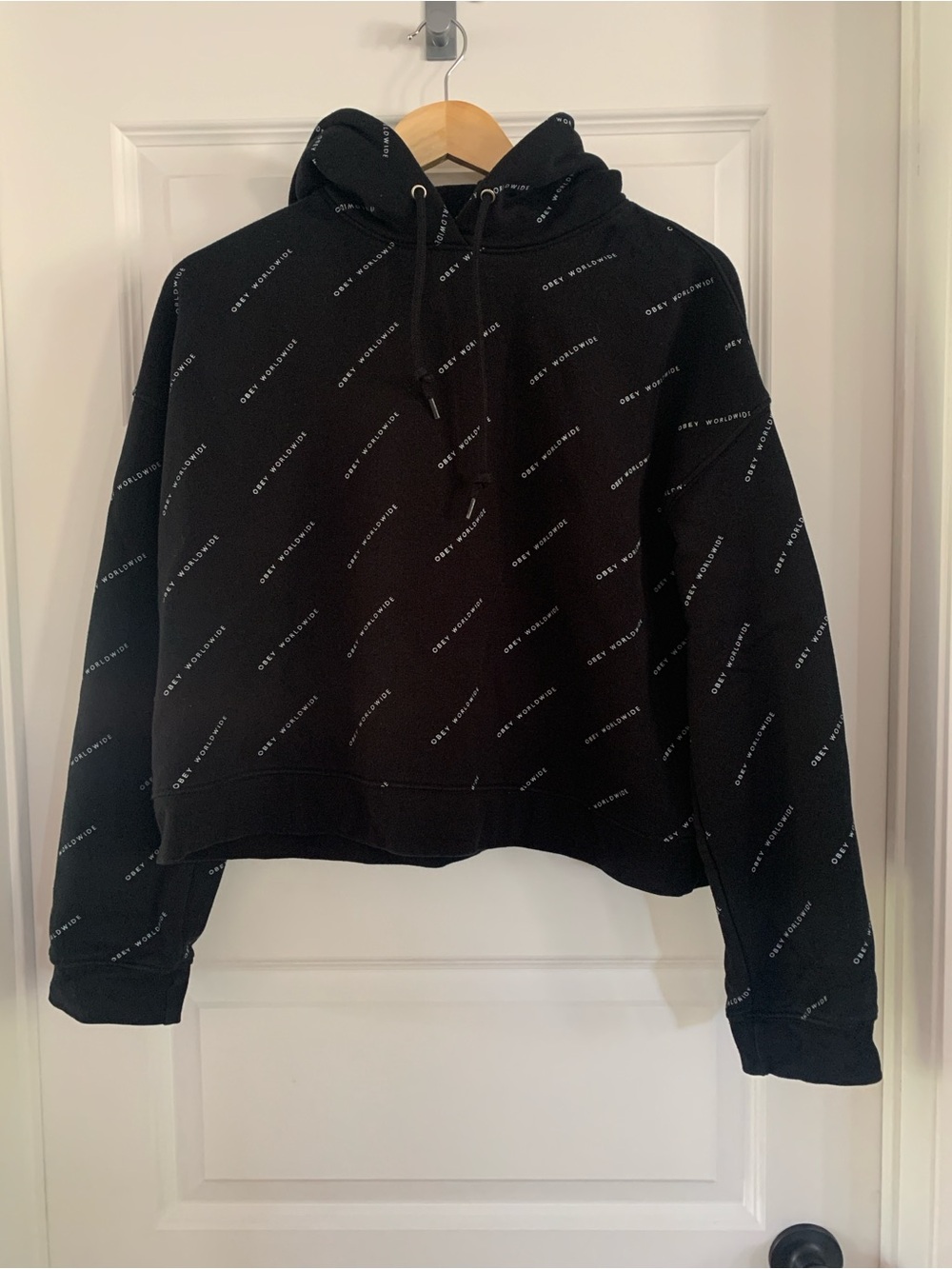 Obey Black All-Over Logo cropped Hoodie
